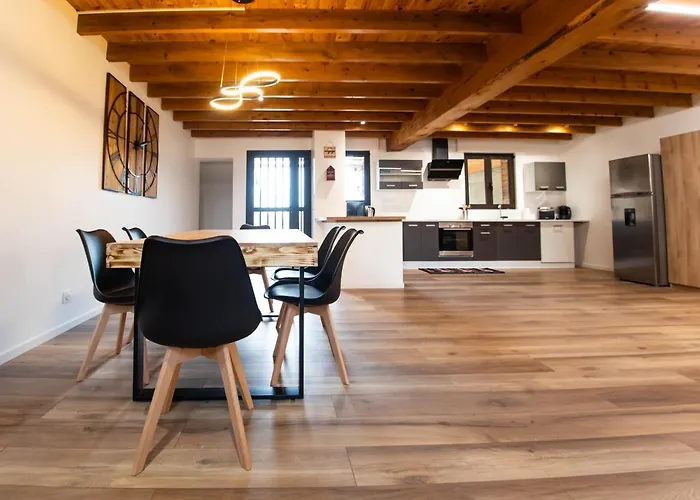 Semesterbostad L'atchou